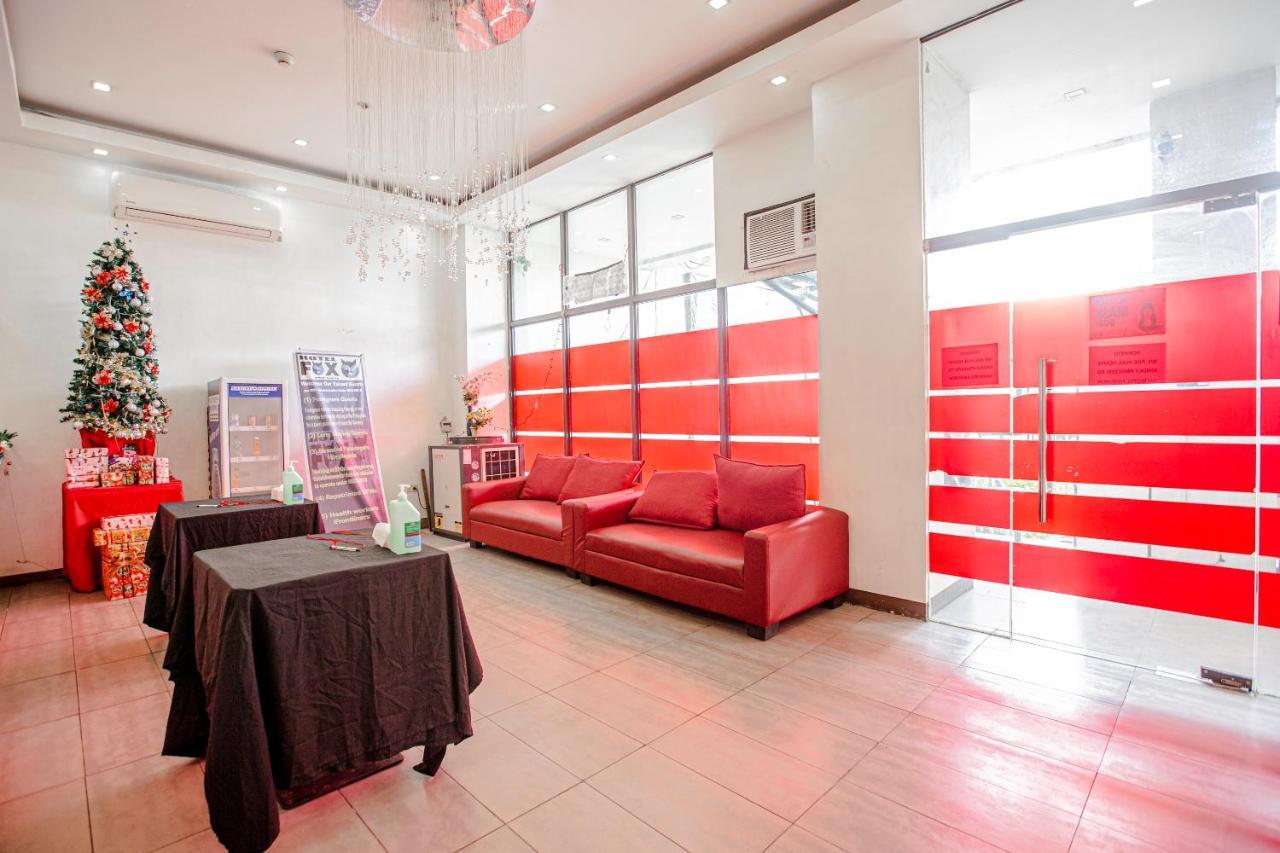 Oyo 637 Fox Hotel เกซอนซิตี้ ภายนอก รูปภาพ